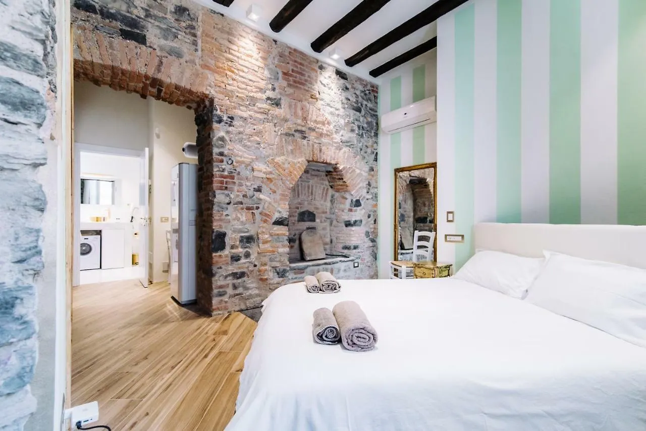 Apartment Antica Roma Como Lake - The House Of Travelers
