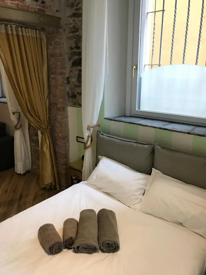 Apartment Antica Roma Como Lake - The House Of Travelers